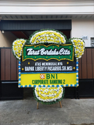Papan Bunga Duka di Karangpucung